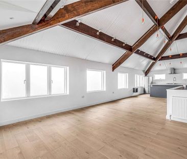 A fantastic, newly built two bedroom modern house in Wimbledon. - Photo 5