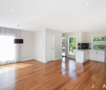 A High Quality Townhouse - Photo 1