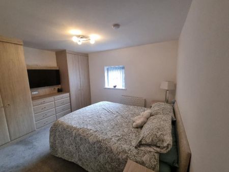 2 bedroom apartment to rent - Photo 4