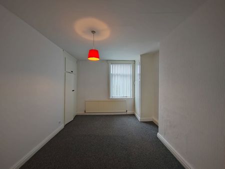 Pye Avenue, Mapplewell S75 6AG - Photo 4