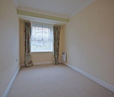 4 bedroom flat to rent - Photo 5