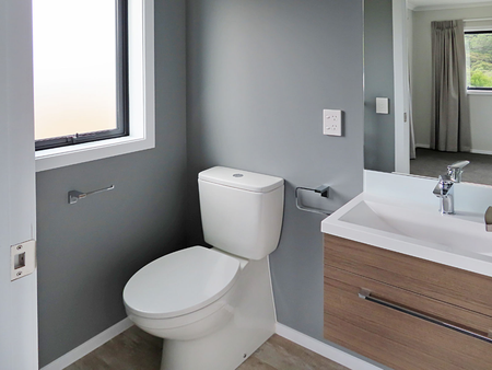 Wainuiomata Living - Photo 2