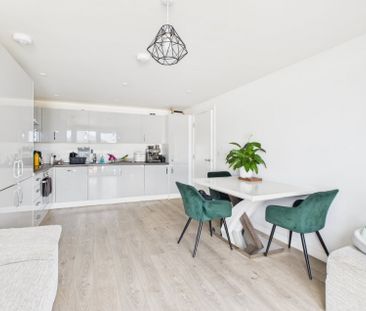 Peel Close, Tatling End, Gerrards Cross,SL9 - Photo 1
