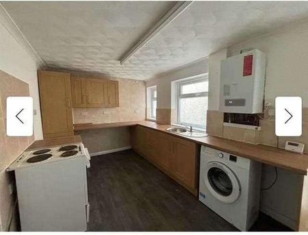 High Street, Ferndale, CF43 - Photo 4