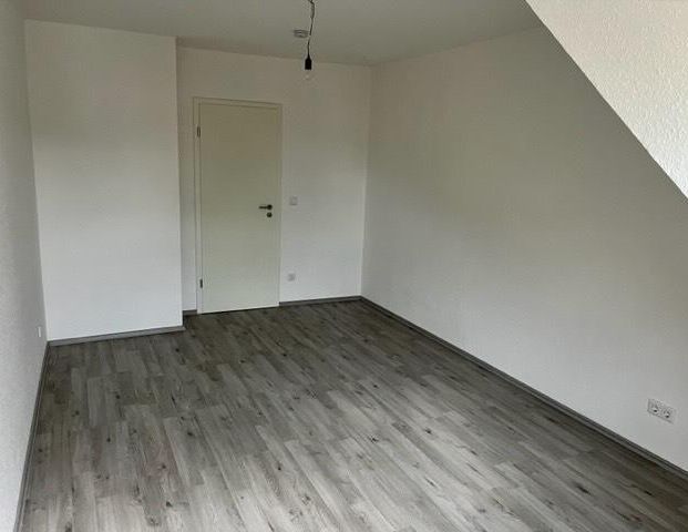 Renovierte 3 Zimmer Dachgeschoss Wohnung 82 qm - Photo 1