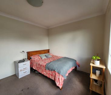 Kensington - Photo 4