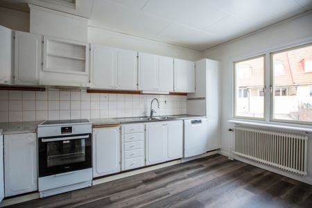 Sotvretsvägen, Skinnskatteberg - Photo 5