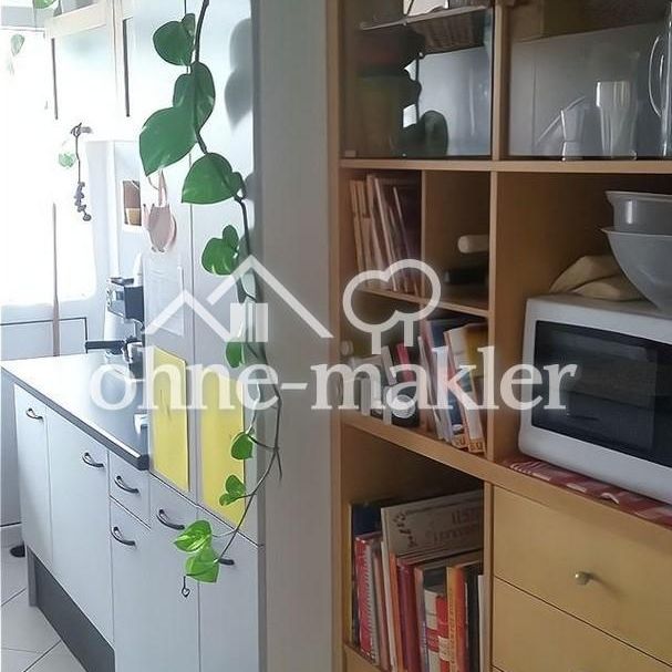 Schöne, helle 2 Zi Wohnung- mit Einbauküche, Balkon und Autostellplatz in Düsseldorf - Flingern Süd - Photo 1
