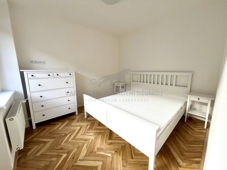 Pronájem bytu 1+kk 30 m² - Photo 2