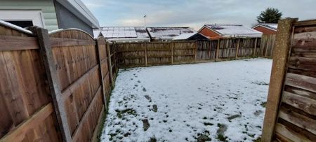 1 bedroom semi-detached house to rent - Photo 3