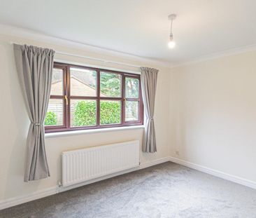 Stoneleigh Gardens, Grappenhall And Thelwall, Warrington - Photo 4