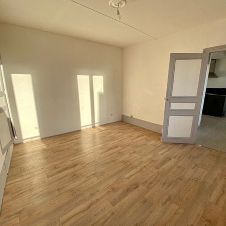 Location Appartement 2 pièces 30m² - Photo 3