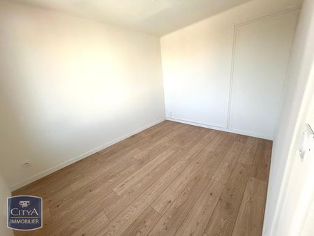 Location Appartement 2 pièces 39m² ST ETIENNE 42000 - Photo 5