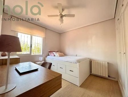 2 room luxury House for rent in La Pobla de Vallbona, Valencia - Photo 3