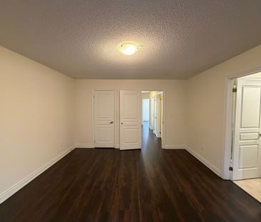 For Lease - 3 Mazarine Lane, Richmond Hill, Ontario - Photo 5