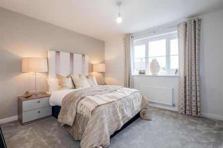 2 bedroom semi-detached house to rent - Photo 5