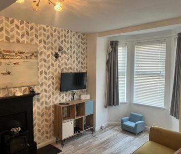 37 Causeway Street, Portrush, BT56 8AB - Photo 1
