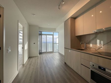 For Lease - 8 Interchange Way Unit# 2910, Vaughan, Ontario - Photo 2