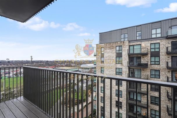 Flat , Edwin House, Accolade Avenue, Southall - Photo 1