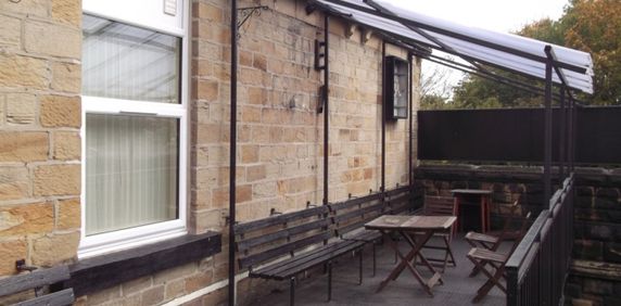 1 bed House Share - To Let - Photo 2