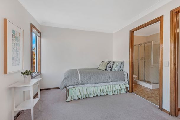 Two Bedroom, Resort Style Complex and Close to All - Photo 1