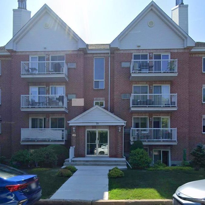 1 475 $ – GRAND 4½ MEUBLÉ À LA PRAIRIE (RDC)– TERRASSE + STATIONNEMENT - Photo 2