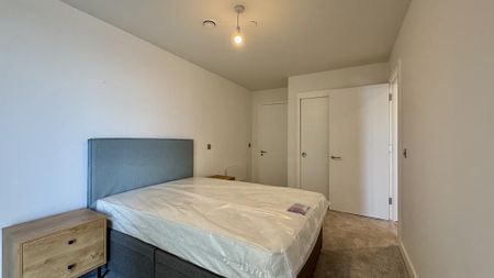 3 bedroom flat to rent - Photo 3