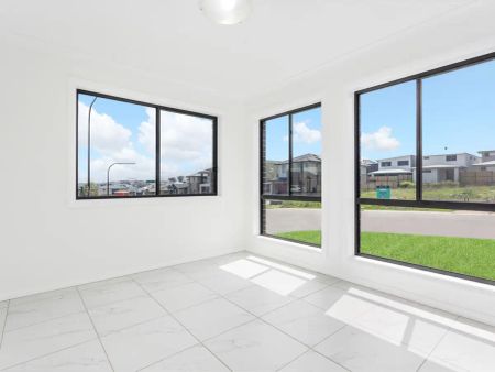 “Sundrenched corner home” - Photo 3