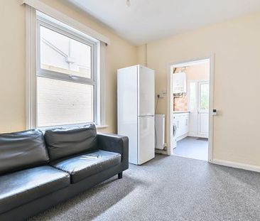 5 bedroom house to rent - Photo 1