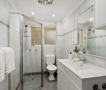 Amazing Two Bedroom Apartment - Photo 1