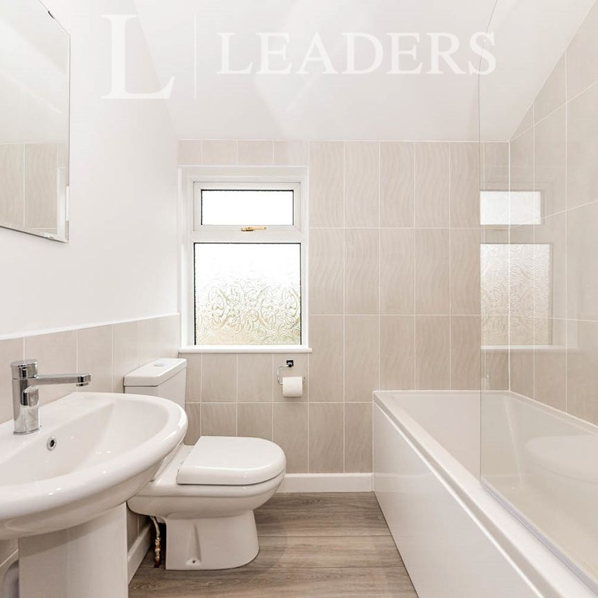 2 bedroom house to rent Kings Road, LE15 - Photo 1