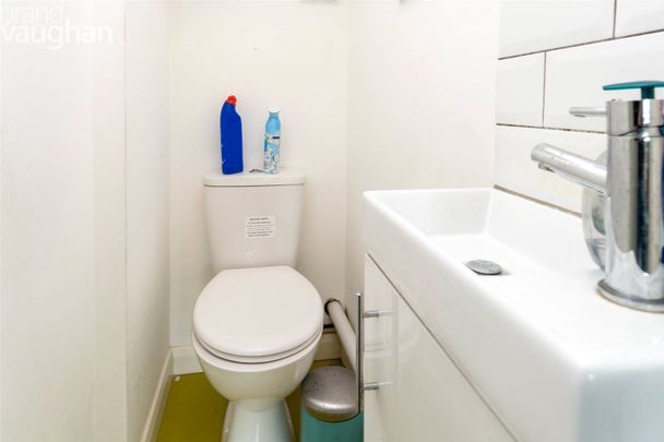 5 bedroom semi-detached house to rent - Photo 1