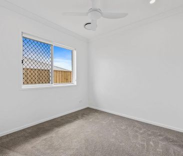 Modern Family Home in a Convenient Deebing Heights Location - Photo 4