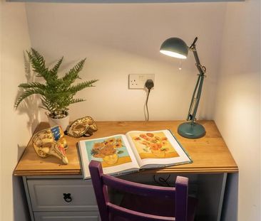 1 bedroom in a house share to rent - Photo 5