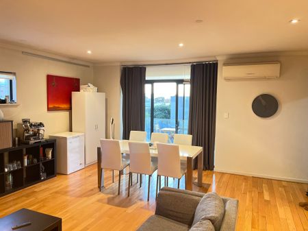 West Perth - Photo 2