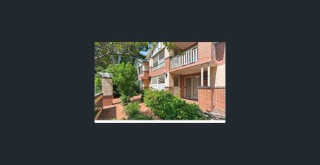 A Quiet Sanctuary Away from The Bustle of The Inner-City - Photo 4