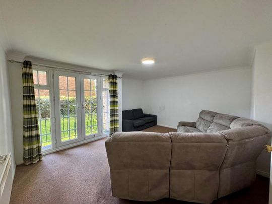 3 bedroom Flat To Let Total Size: 851 SQ FT - Photo 1