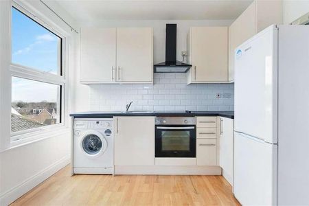 Worple Road, London, SW20 - Photo 2