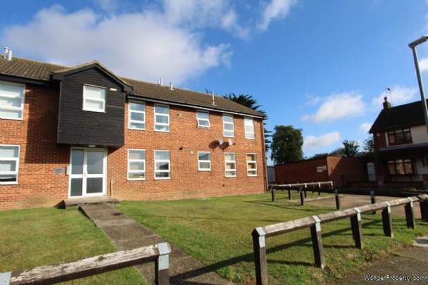 1 bedroom property to rent in Benfleet - Photo 1