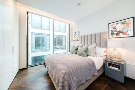 Great Newport Street, Covent Garden, WC2H, London - Photo 3