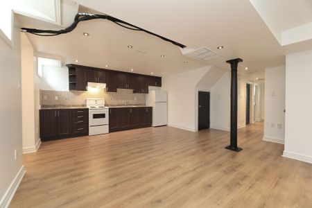 For Lease - 64 Madeira Avenue Unit# Lower, Vaughan, Ontario - Photo 2