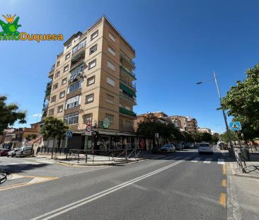 Piso de alquiler en Barrio de Zaidín - Photo 2