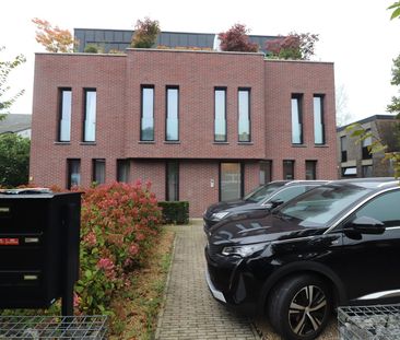 Gelijkvloers appartement met terras, carport en berging. - Photo 4