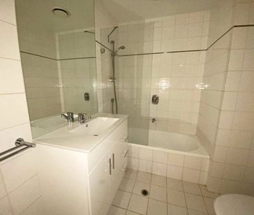 2/63 Dorcas Street - Photo 4