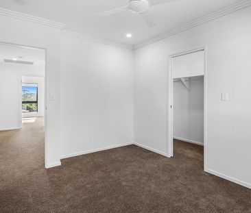 3 Bedroom Modern Townhome, DUCTED A/C, RESORT-POOL, BBQ AREA - Photo 3
