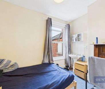 7 bedroom House To Let Total Size: 1680 SQ FT - Photo 3