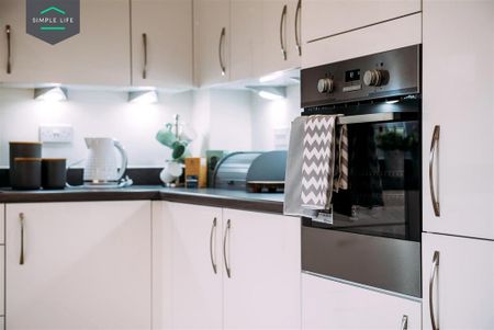 3 bedroom detached house to rent - Photo 2