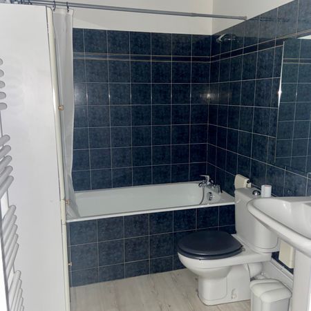 Location Appartement 1 pièce 29m² COMPIEGNE 60200 - Photo 3