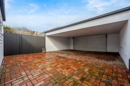 19 Gordon Street, Clifton Hill VIC 3068 - House For Rent | Domain - Photo 2