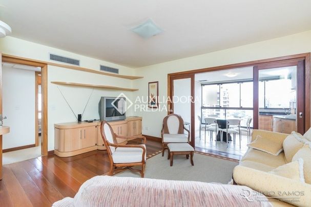 Apartamento com 3 quartos e 138m² para alugar em Bela Vista, Porto Alegre. - Photo 1